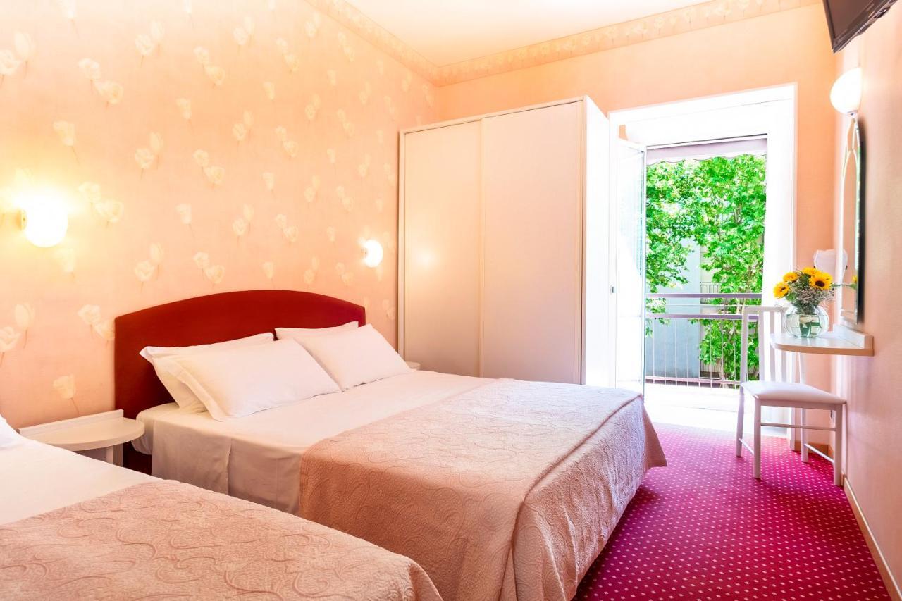 Hotel Souvenir Bellaria-Igea Marina Ngoại thất bức ảnh
